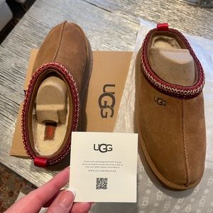 UGG TAZZ SLIPPERS CHESTNUT SIZE 11 (EXTREMELY RARE) NWT